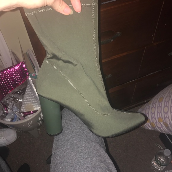 High heel boots - Picture 3 of 5